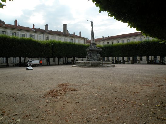  Fontaine, place d'Alliance